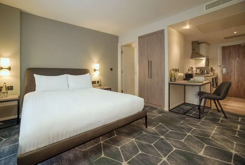 London Stratford House Villa