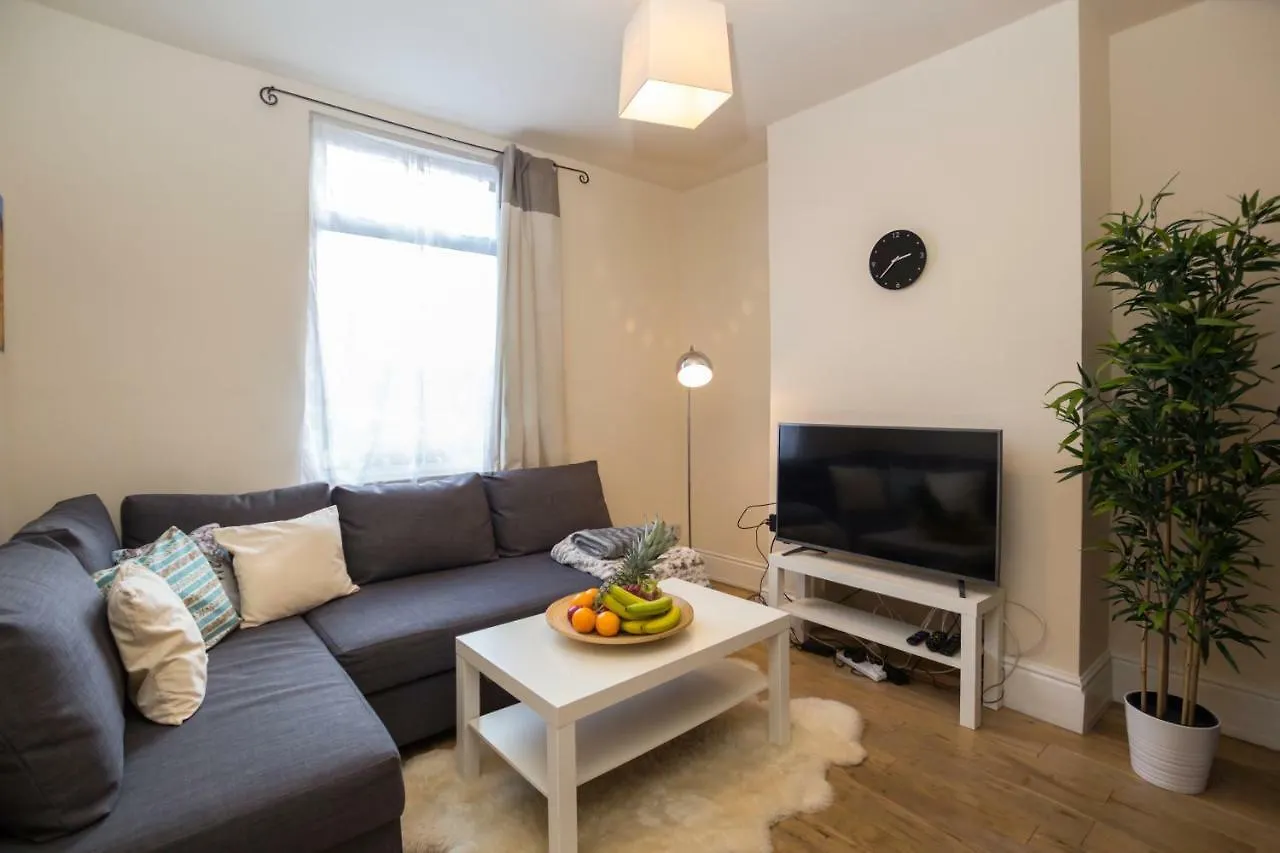 Semesterbostad London Stratford House Villa